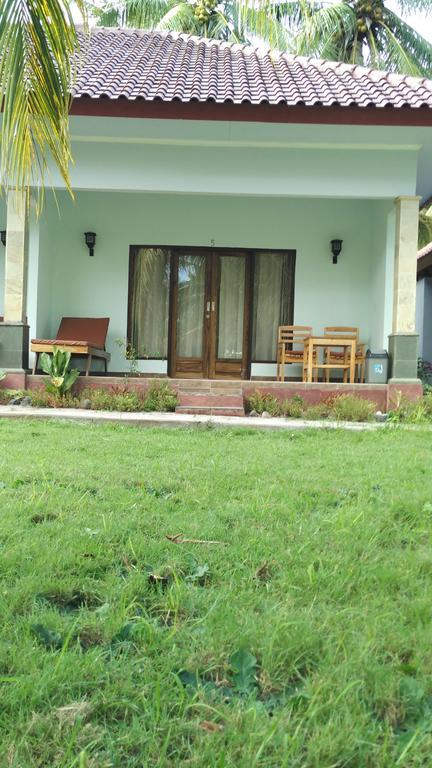 Pondok Siola Labuhan Pandan Exterior photo