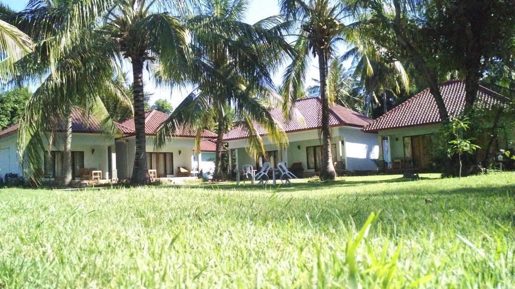 Pondok Siola Labuhan Pandan Exterior photo